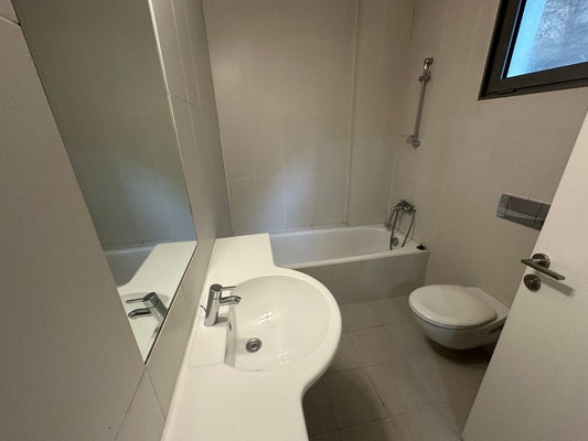 Apartment for rent in Achrafieh - شقة للإيجار في الأشرفية GM105AD