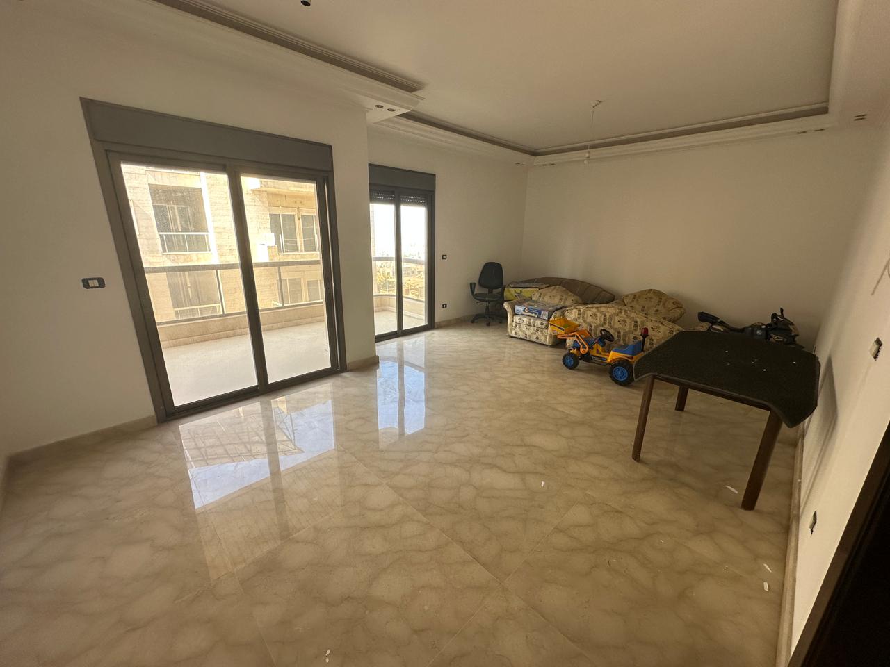 Apartment for sale in Hadath - شقة للبيع في الحدث GM109AD