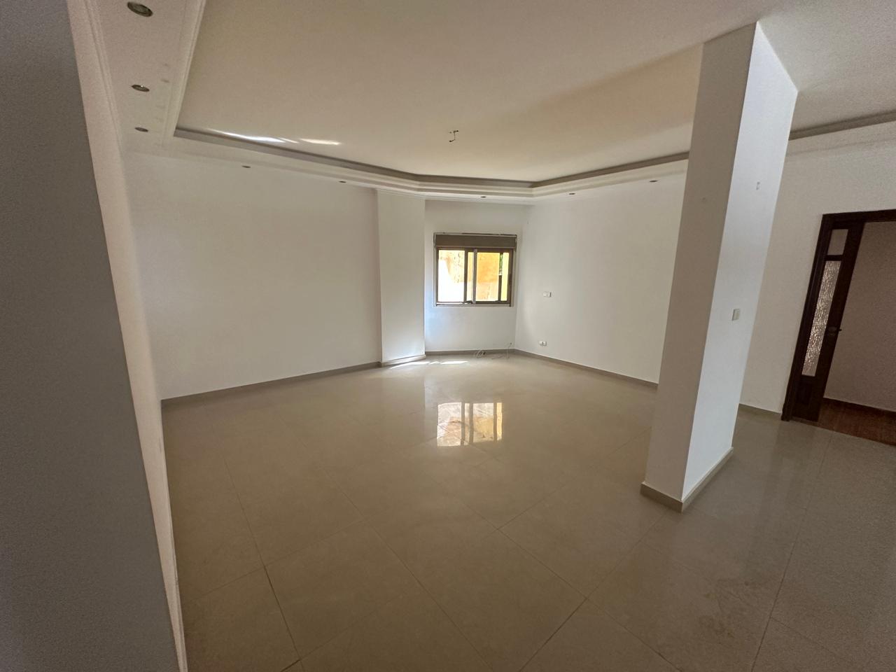 Apartment for sale in Hadath - شقة للبيع في الحدث GM107AD