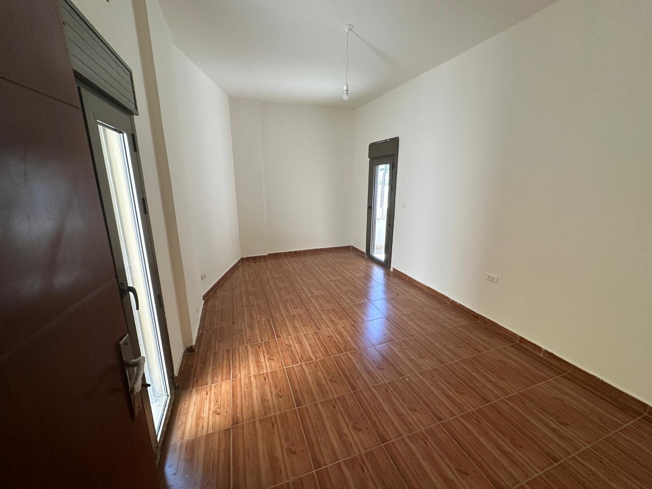 Apartment for sale in Hadath - شقة للبيع في الحدث GM107AD