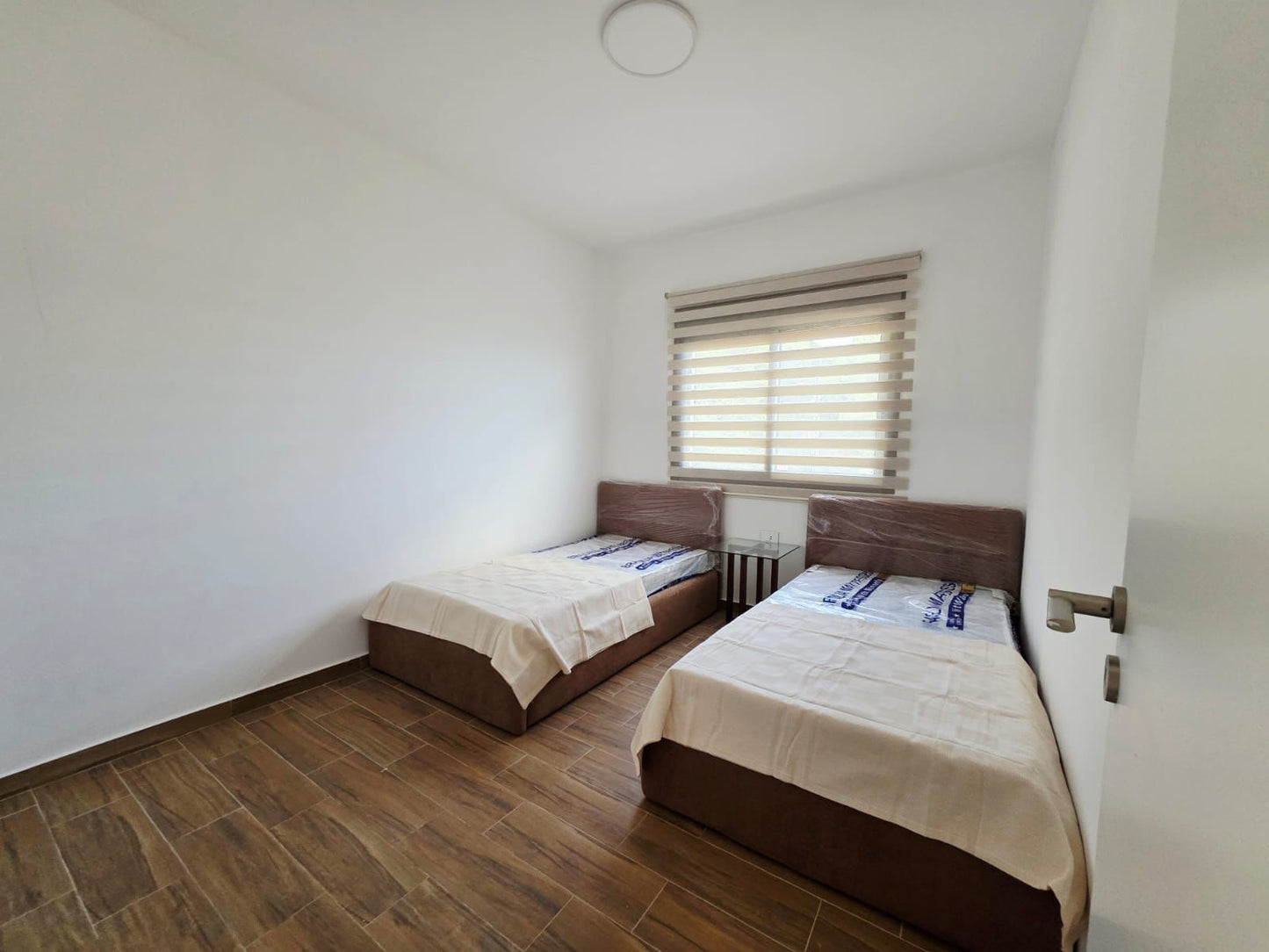 Apartment for sale in Halat - شقة للبيع في حالات GM111YA