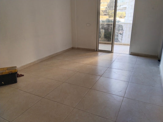 Apartment for rent in Amchit - شقة للإيجار في عمشيت GM114EC