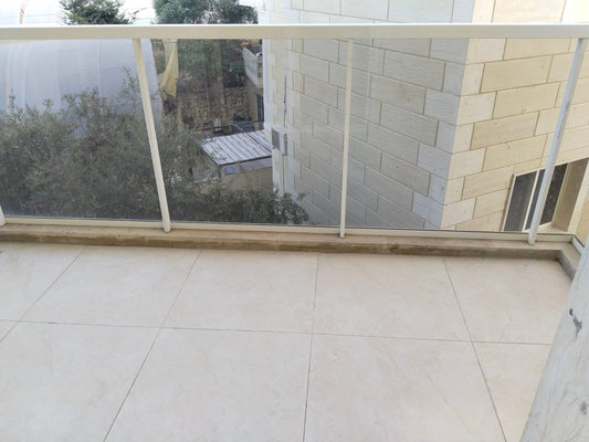 Apartment for rent in Amchit - شقة للإيجار في عمشيت GM114EC