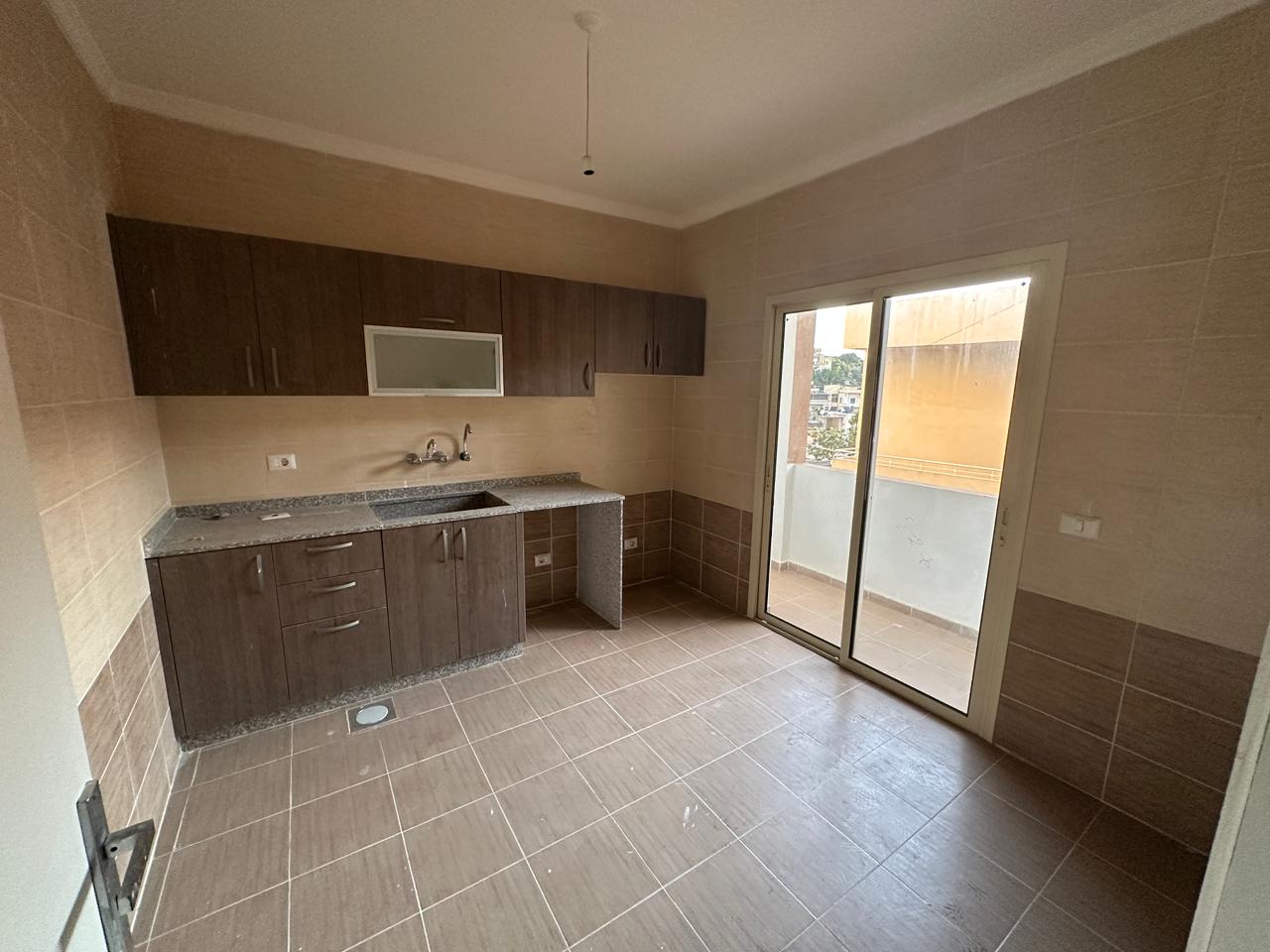 Apartment for sale in Hadath - شقة للبيع في الحدث GM110AD