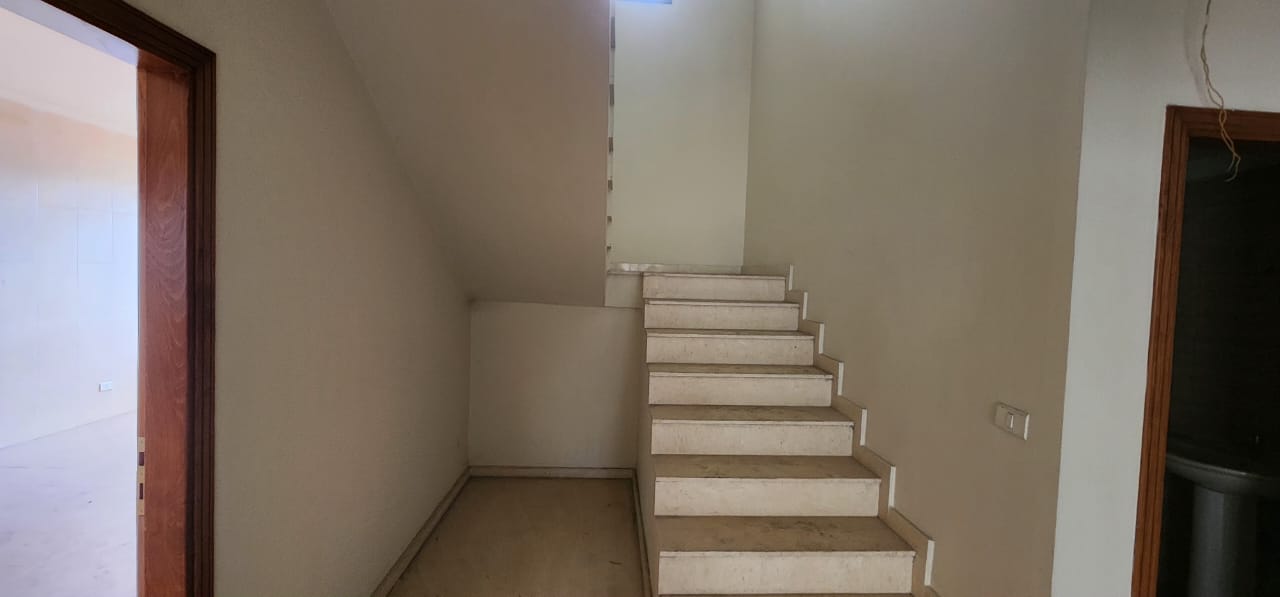 Duplex for sale in Dekweneh - دوبلكس للبيع في الدكوانة GM132AJ