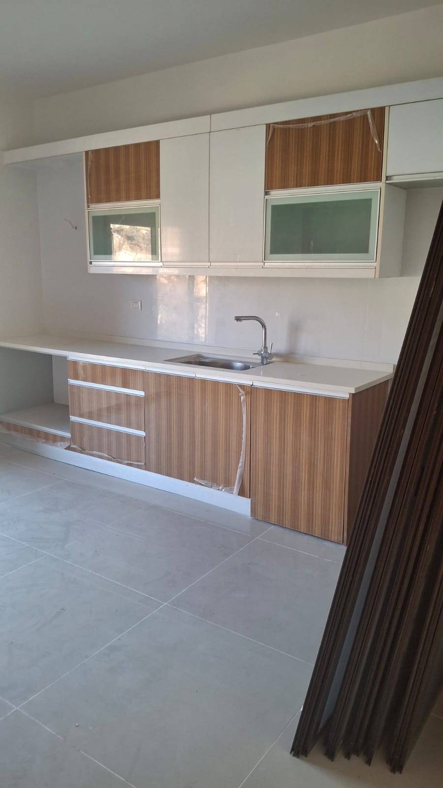 Apartment for sale in Kfaraaka - شقة للبيع في كفرعقا GM102CM