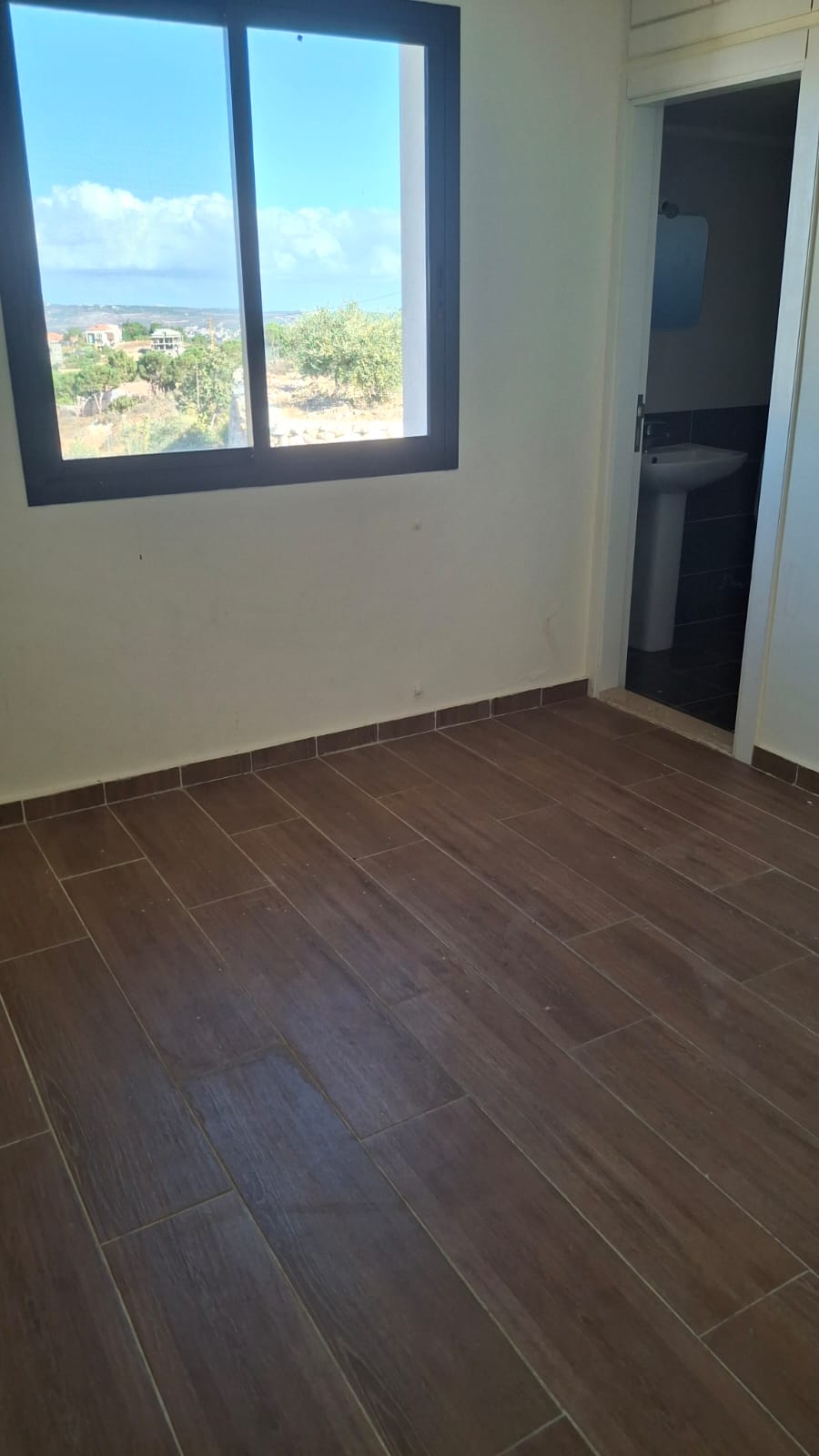 Apartment for sale in Kfaraaka - شقة للبيع في كفرعقا GM103CM