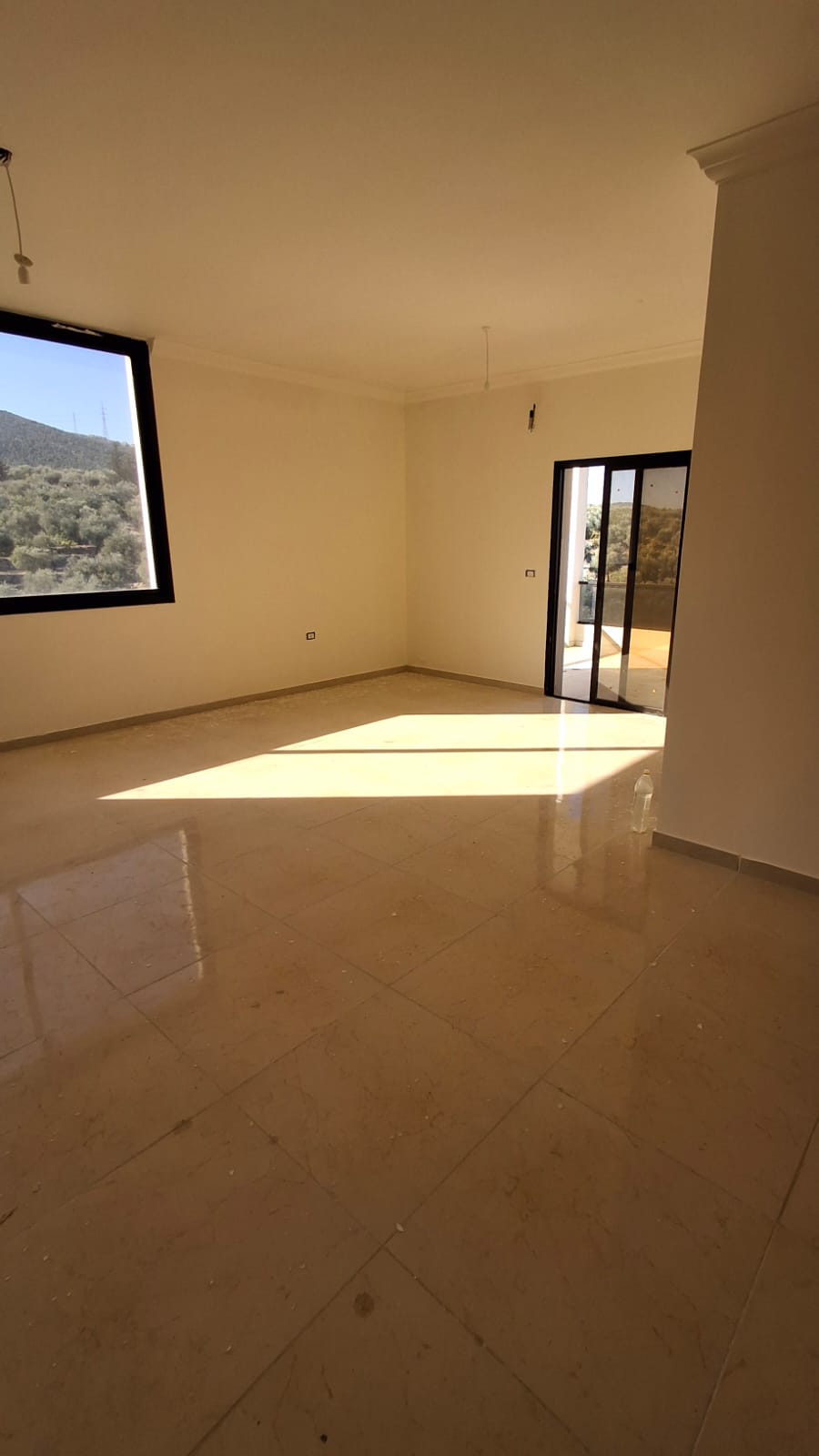Apartment for sale in Bziza - شقة للبيع في بزيزا GM118CM
