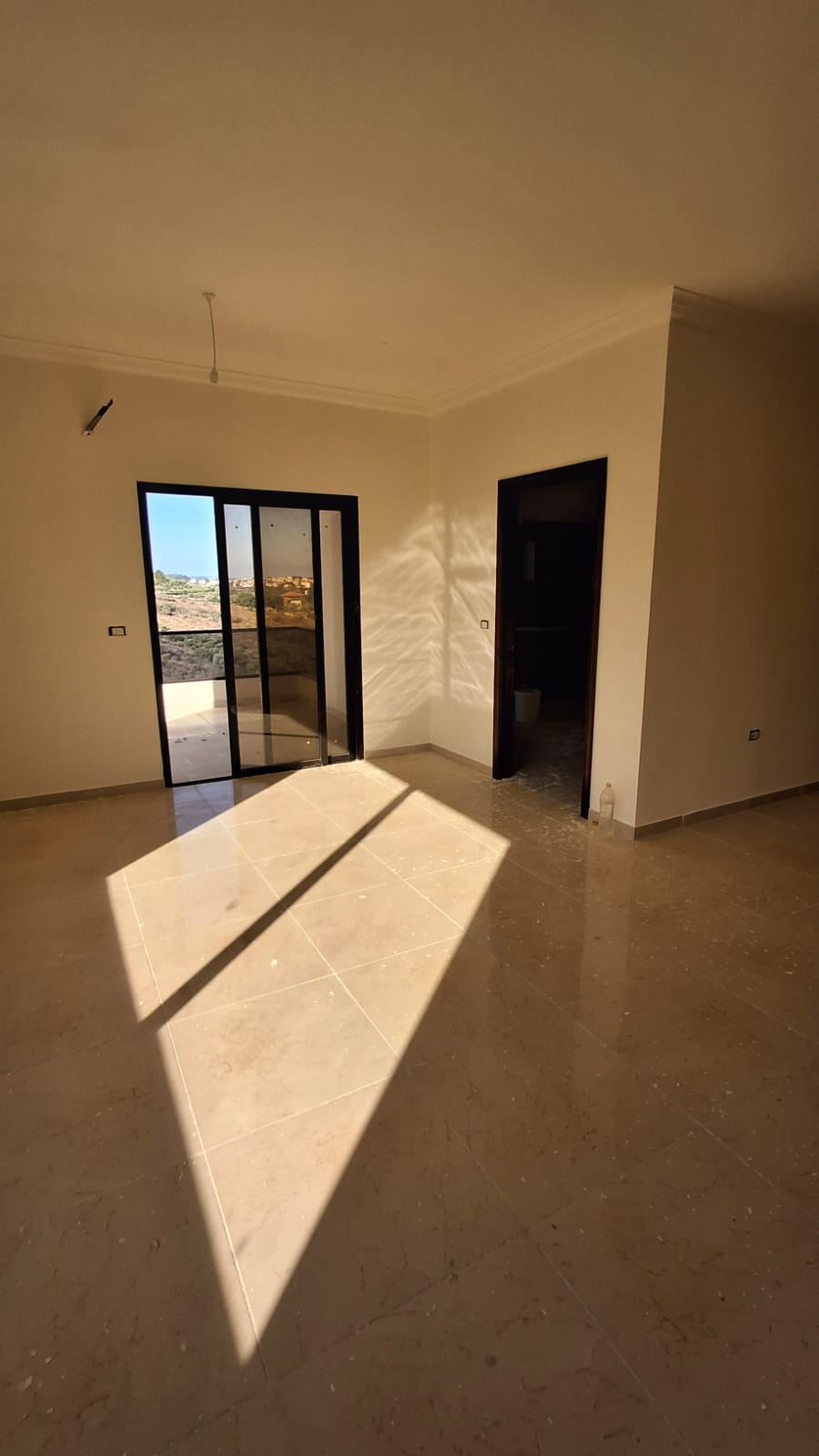 Apartment for sale in Bziza - شقة للبيع في بزيزا GM118CM