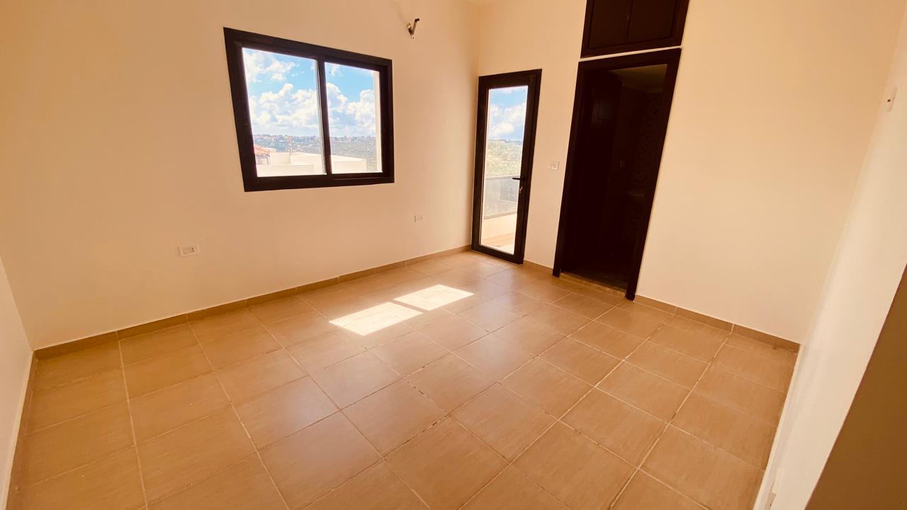Apartment for sale in Bziza - شقة للبيع في بزـيـزا GM119CM
