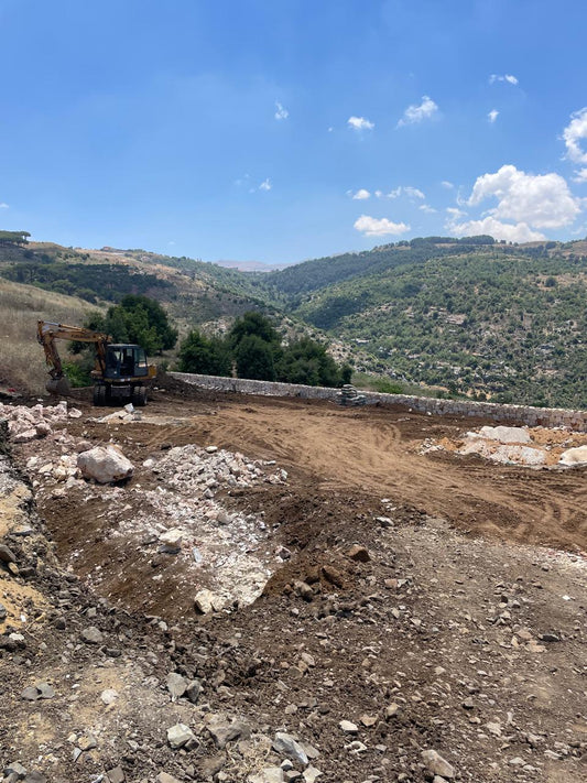 Land for sale in Bcharre - أرض للبيع في بشري GM132CM