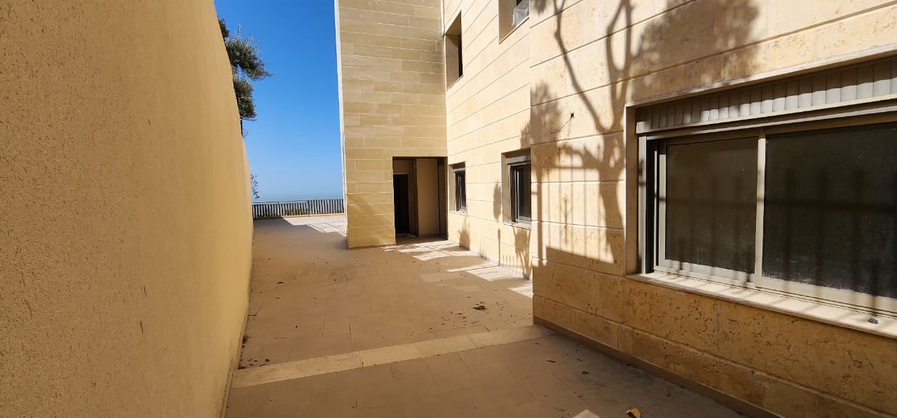 Apartment for sale in Ain Saadeh - شقة للبيع في عين سعادة GM140AJ