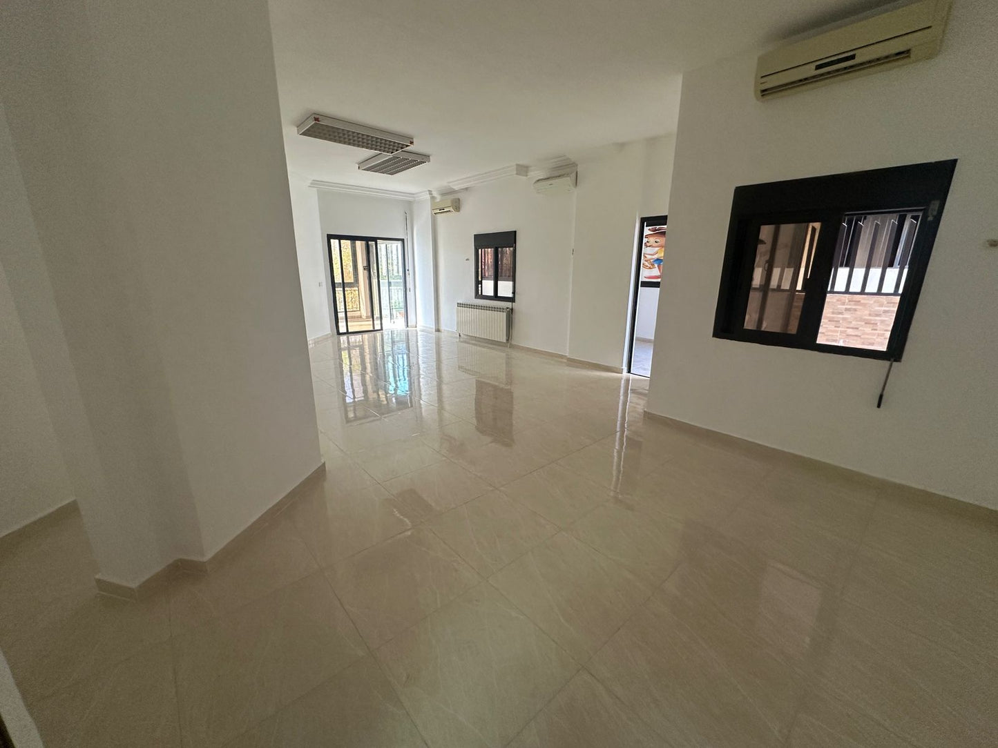 Apartment for sale in Hadath - شقة للبيع في الحدث GM118AD