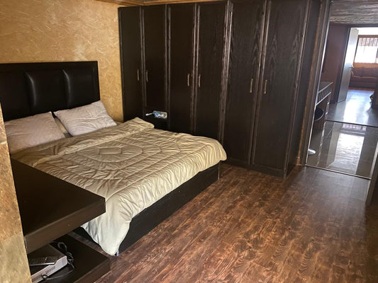 Apartment for sale in Haret Sakher - شقة للبيع في حارة صخر GM107RM