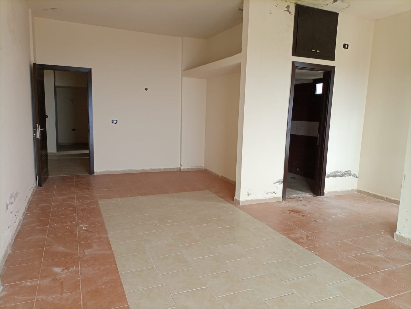 Apartment for sale in Ghedres - شقة للبيع في غدرِاس GM106RM