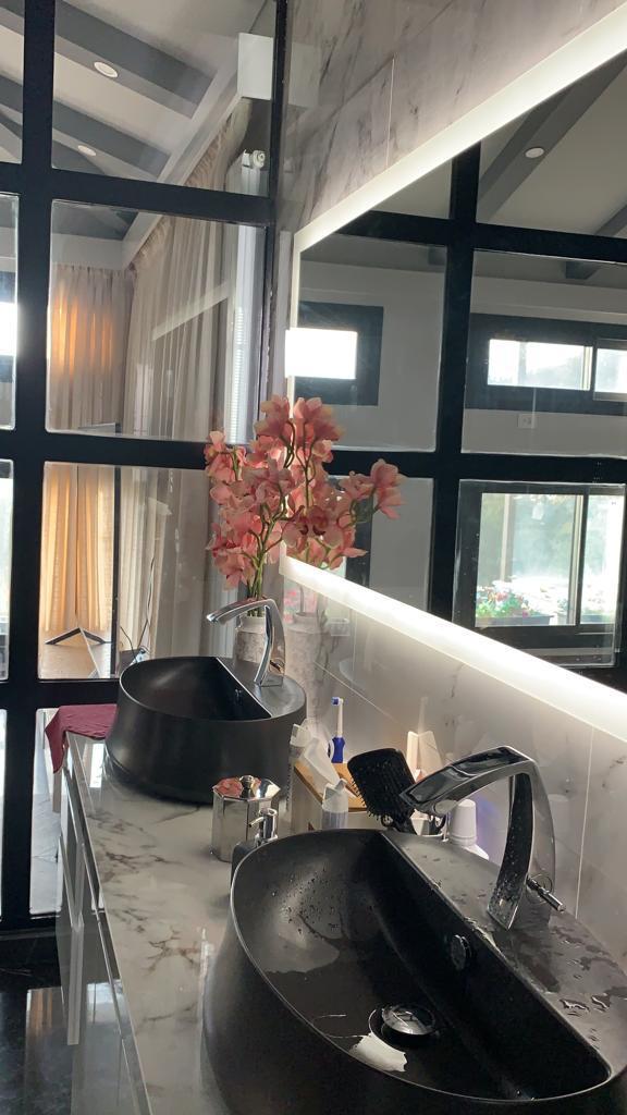 Villa for sale in Jouret El Ballout - فيلا للبيع في جورة البلوط GM332R