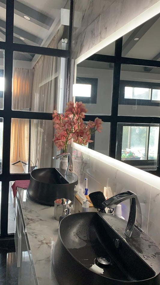 Villa for sale in Jouret El Ballout - فيلا للبيع في جورة البلوط GM332R