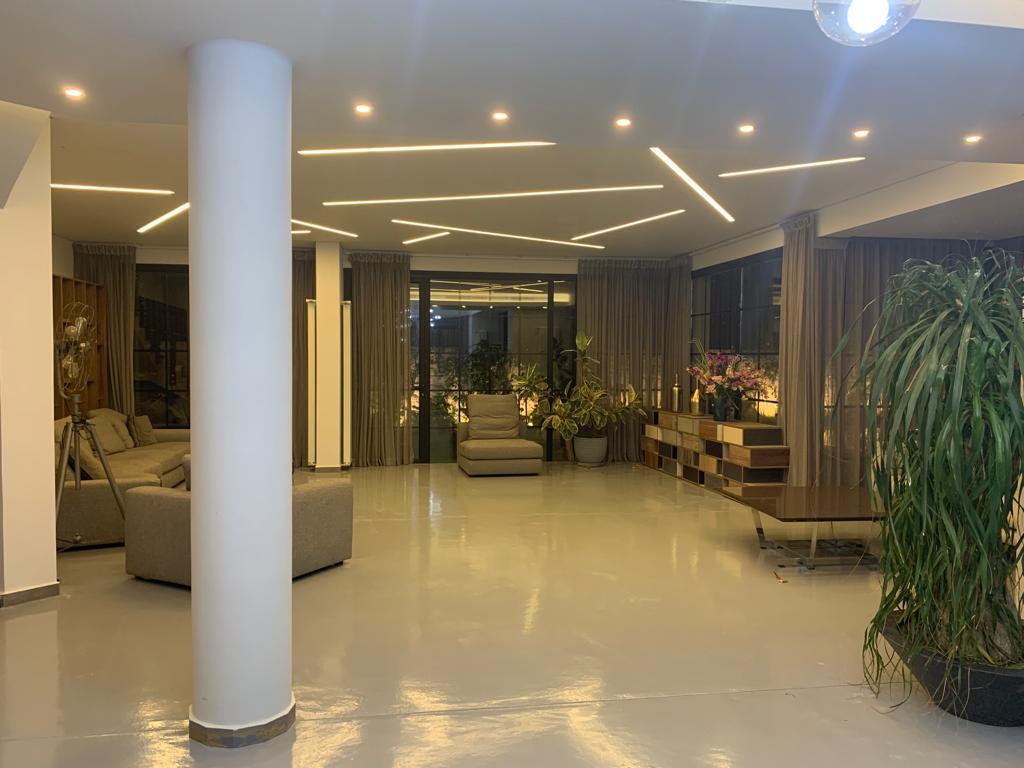 Villa for sale in Jouret El Ballout - فيلا للبيع في جورة البلوط GM332R