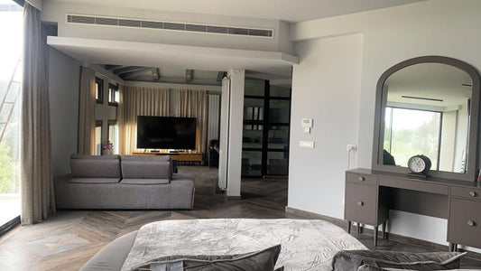 Villa for sale in Jouret El Ballout - فيلا للبيع في جورة البلوط GM332R