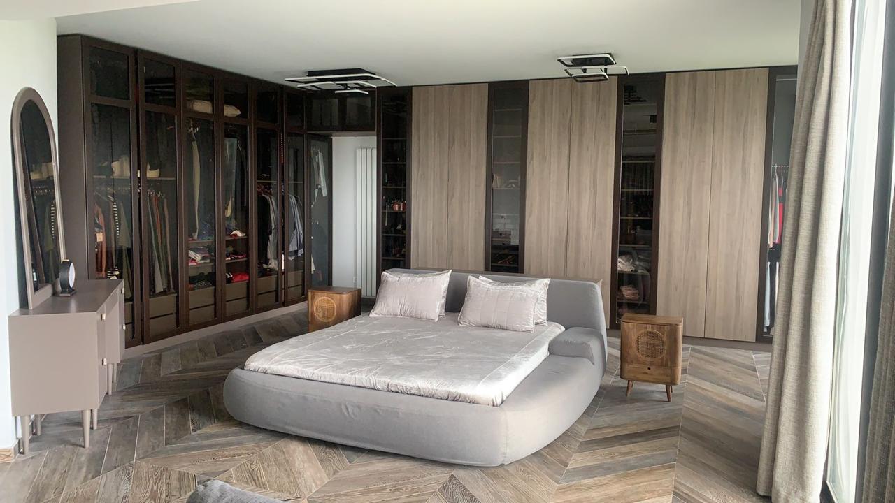 Villa for sale in Jouret El Ballout - فيلا للبيع في جورة البلوط GM332R