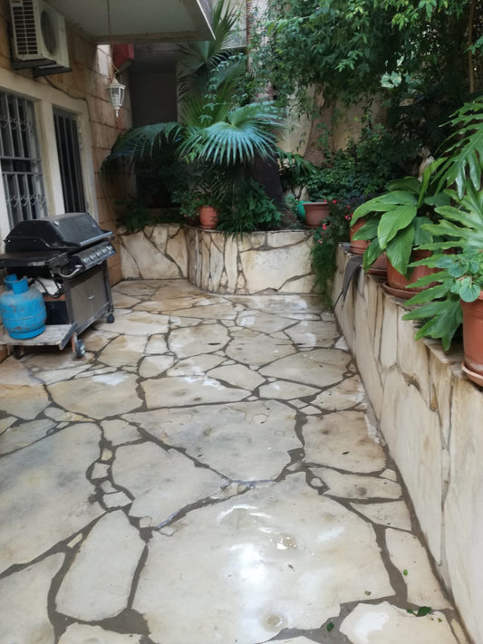 Apartment for rent in Blat - شقة للإيجار في بلاط GM157K