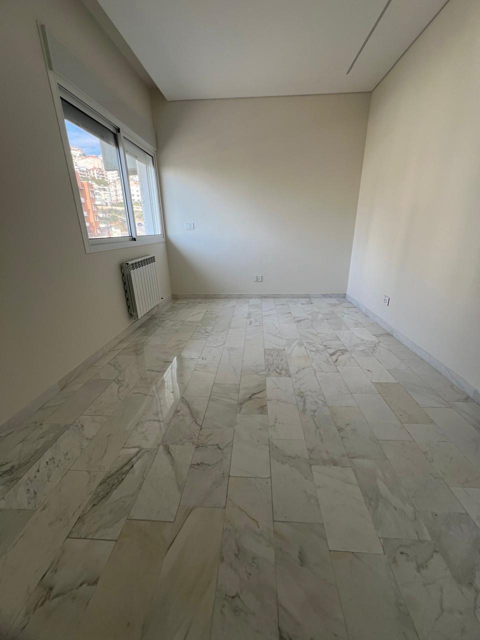 Apartment For Sale In Adma - شقة للبيع في أدما - GM137SS