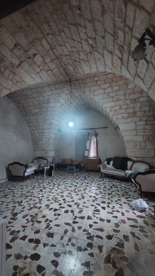 Old house with land for Sale in Bichmizzine - بيت قديم مع أرض للبيع GM103KG