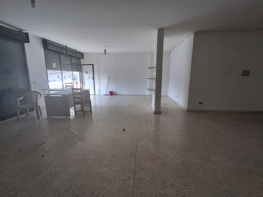 Apartment For Sale In Sehayleh with 2 Shops - شقة للبيع في سهيلة - GM155SS