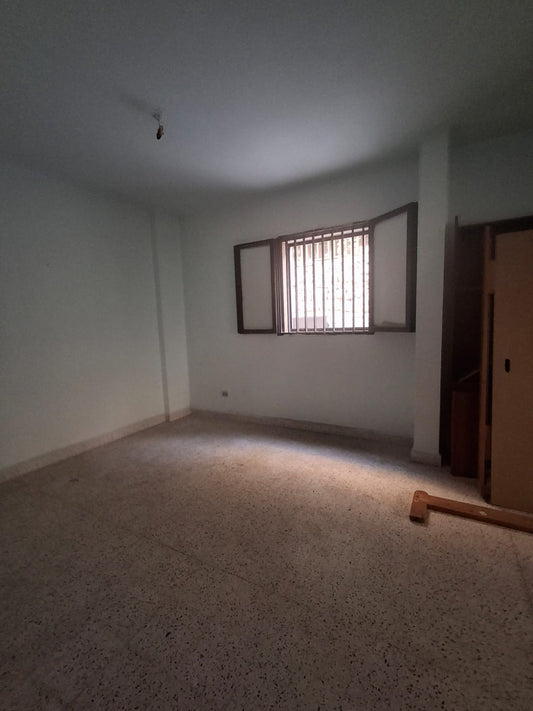 Apartment For Sale In Sehayleh with 2 Shops - شقة للبيع في سهيلة - GM155SS