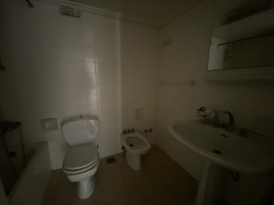 Apartment for Rent in Haret Sakher - شقة للإيجار في حارة صخر GM125YA