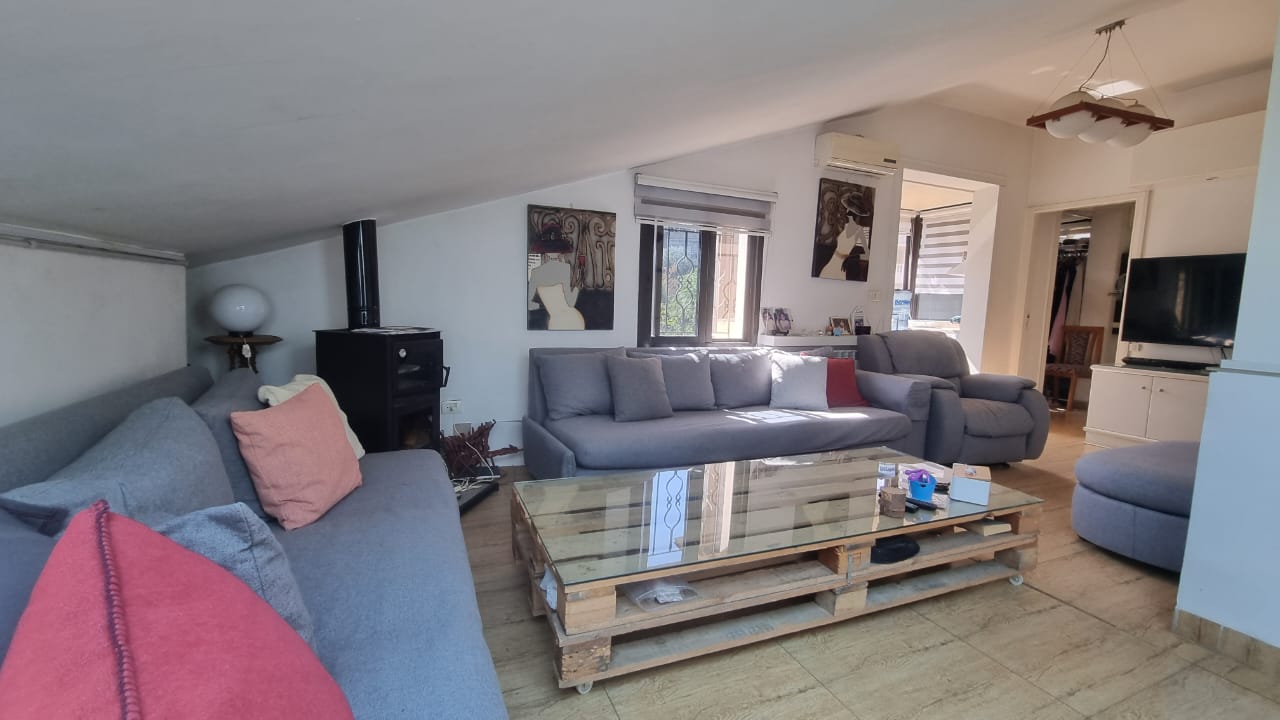 Duplex for sale in Beit El Kiko - دوبلكس للبيع في بيت الكيكو GM156MAN