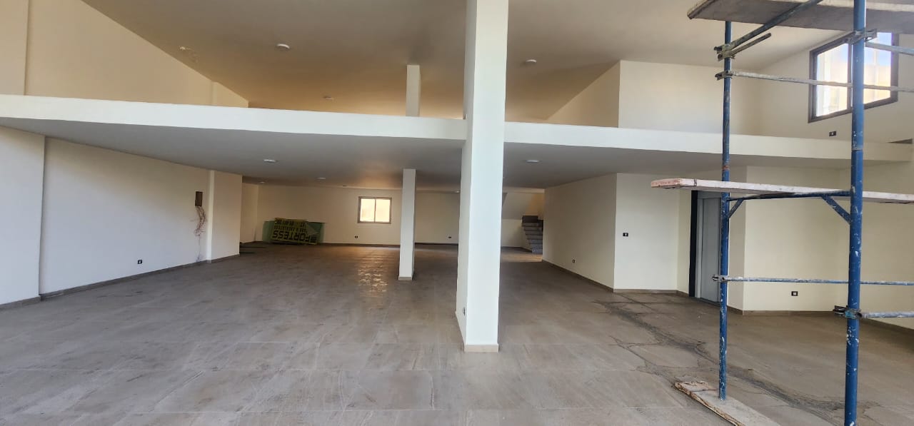 GMC210AJ Showroom for sale in Beit Mery - صالة عرض للبيع في بيت مري