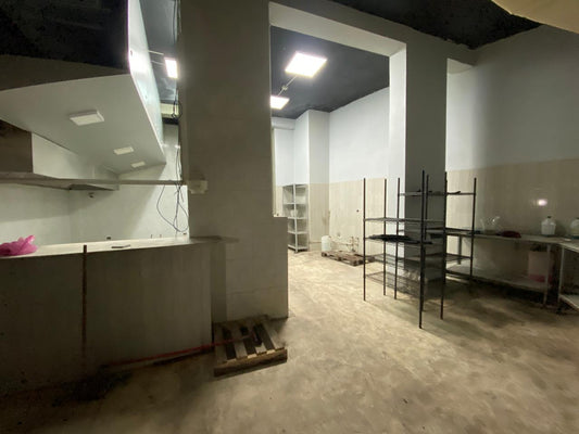 Commertial hall for rent in Jbeil - قاعة تجارية للإيجار في جبيل GM133MM