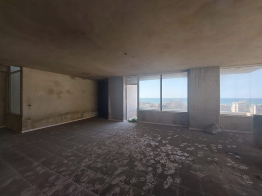 Office For Sale In Jounieh - مكتب للبيع في جونيه - GM107EM