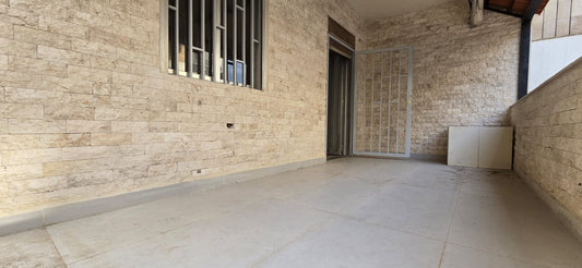 Apartment For Sale in Ballouneh. - شقة للبيع في بلونة - GM193SS