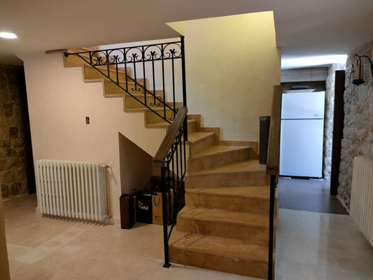 Triplex for sale in Meshmesh - منزل ثلاثي للبيع في مشمش GM132SZ