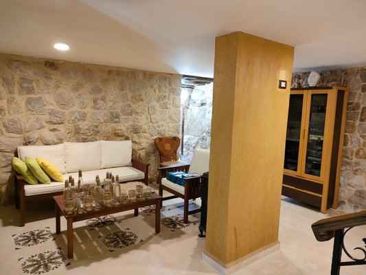 Triplex for sale in Meshmesh - منزل ثلاثي للبيع في مشمش GM132SZ