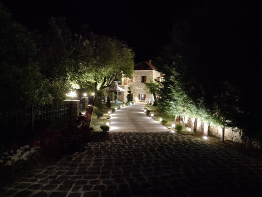 Triplex for sale in Meshmesh - منزل ثلاثي للبيع في مشمش GM132SZ