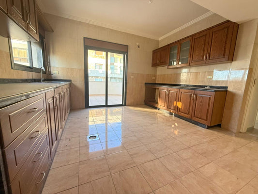 Apartment for rent in Tallet El Khayat - شقة للإيجار في تلة الخياط GM101AY