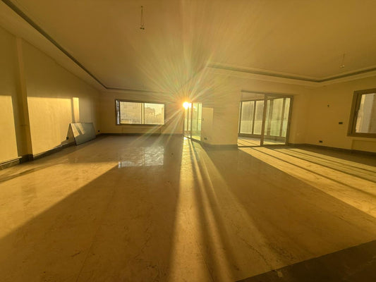 Apartment for sale in Tallet El Khayat - شقة للبيع في طلعة الخياط GM105AY