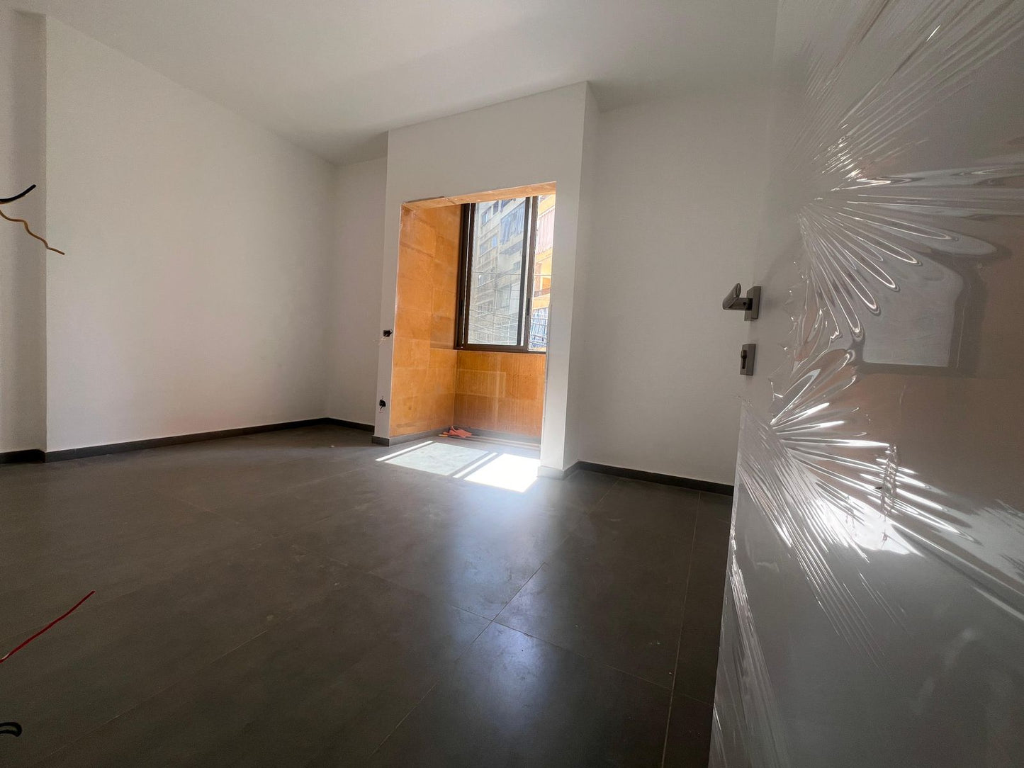 GMC398R Office for rent in Jdeideh - مكتب للإيجار في الجديدة