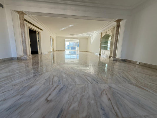 Apartment for rent in Kraytem - شقة للإيجار في قريطم GM104AY