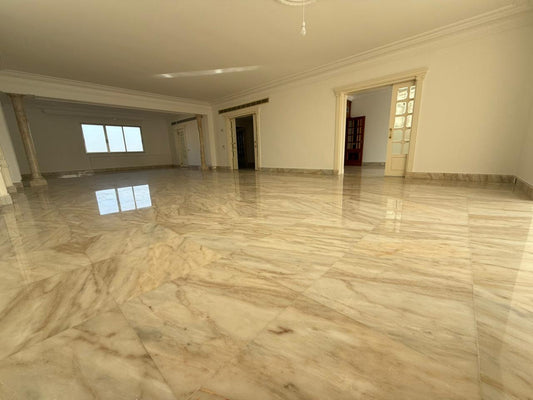 Apartment for rent in Kraytem - شقة للإيجار في قريطم GM104AY