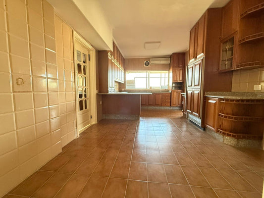 Apartment for rent in Kraytem - شقة للإيجار في قريطم GM104AY