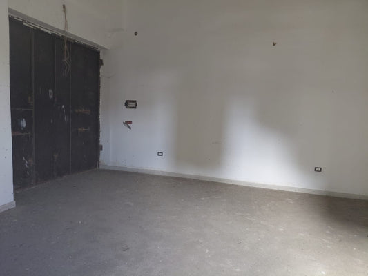 Shop for sale in Jdeideh - محل للبيع في الجديدة GM401R