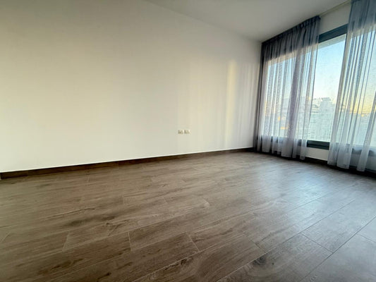 Apartment for sale in Sakiet Al Janzir - شقة للبيع في ساقية الجنزير GM103AY