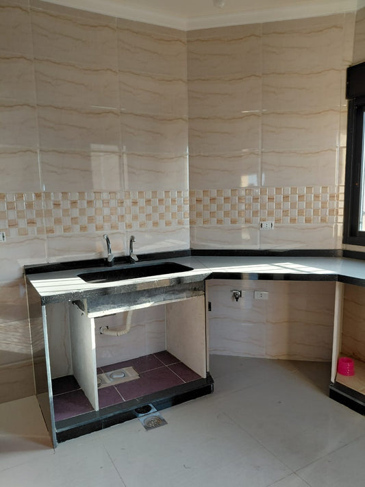 Apartment For Sale In Halat - شقة للبيع في حالات- GM136SZ