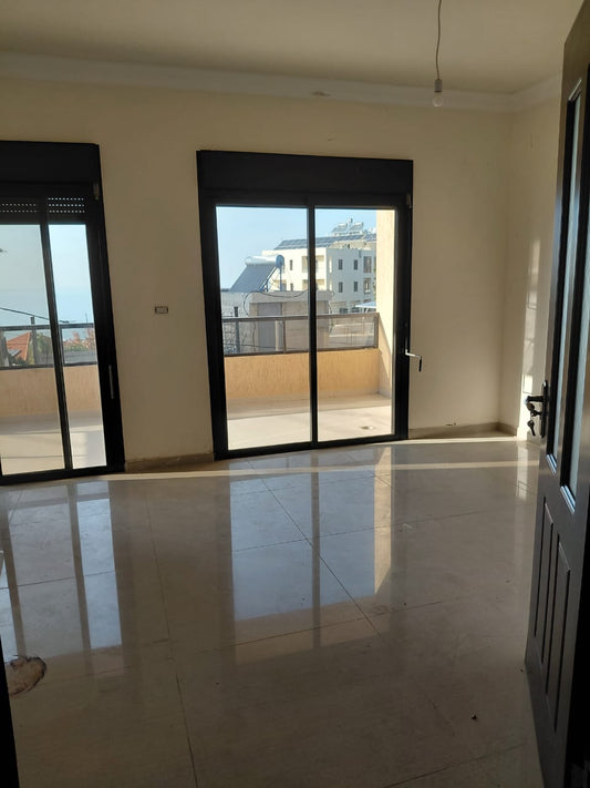 Apartment For Sale In Halat - شقة للبيع في حالات- GM136SZ