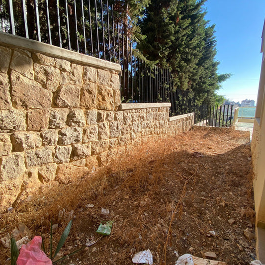 Apartment For Sale In Blat - شقة للبيع في بلاط - GM139MM