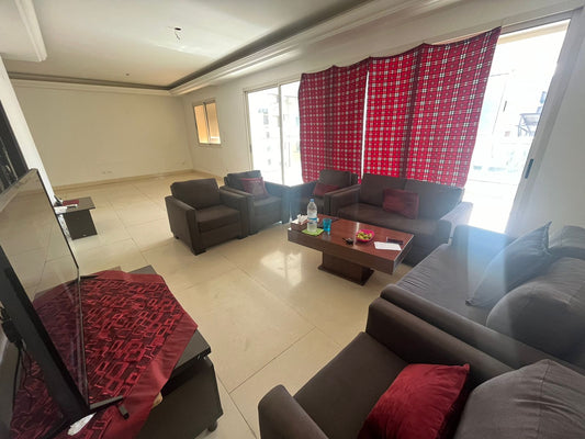 Apartment for sale in Tallet El Khayat - شقة للبيع في تلة الخياط GM108AY